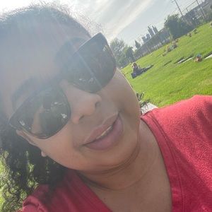 Meet your Posher, Ceinda